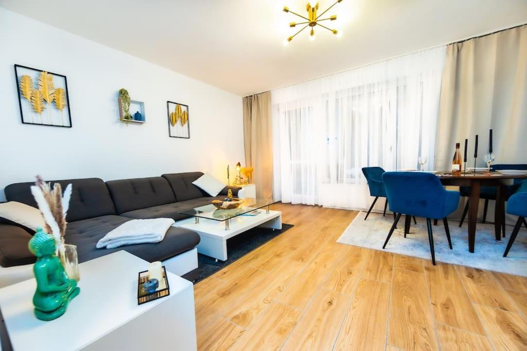 Charmante Wohnung In Koblenzer Innenstadt コブレンツ エクステリア 写真